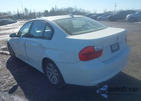 2007 BMW 328I z USA, uszkodzony, nr VIN WBAVA37577NL13711